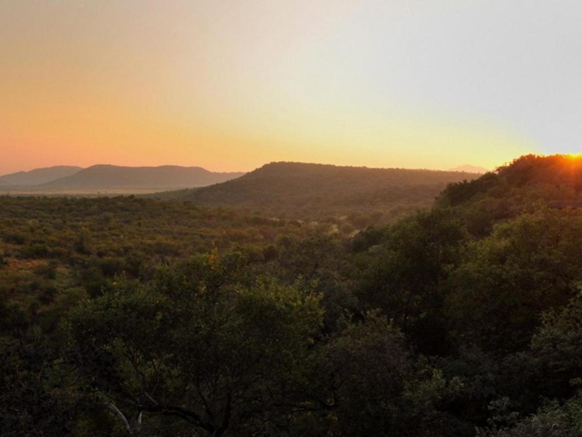 Buffalo Ridge Safari Lodge Madikwe Game Reserve Esterno foto