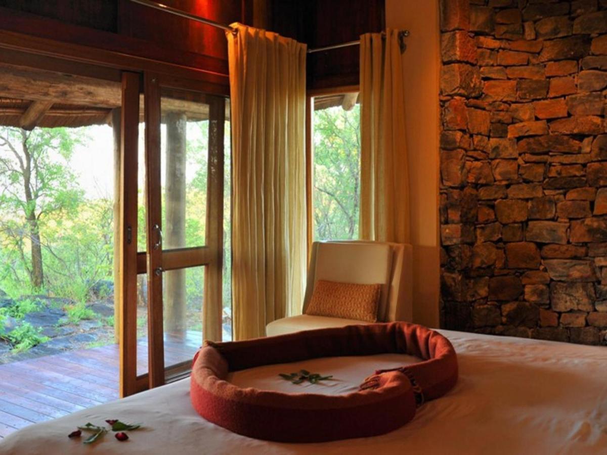 Buffalo Ridge Safari Lodge Madikwe Game Reserve Esterno foto